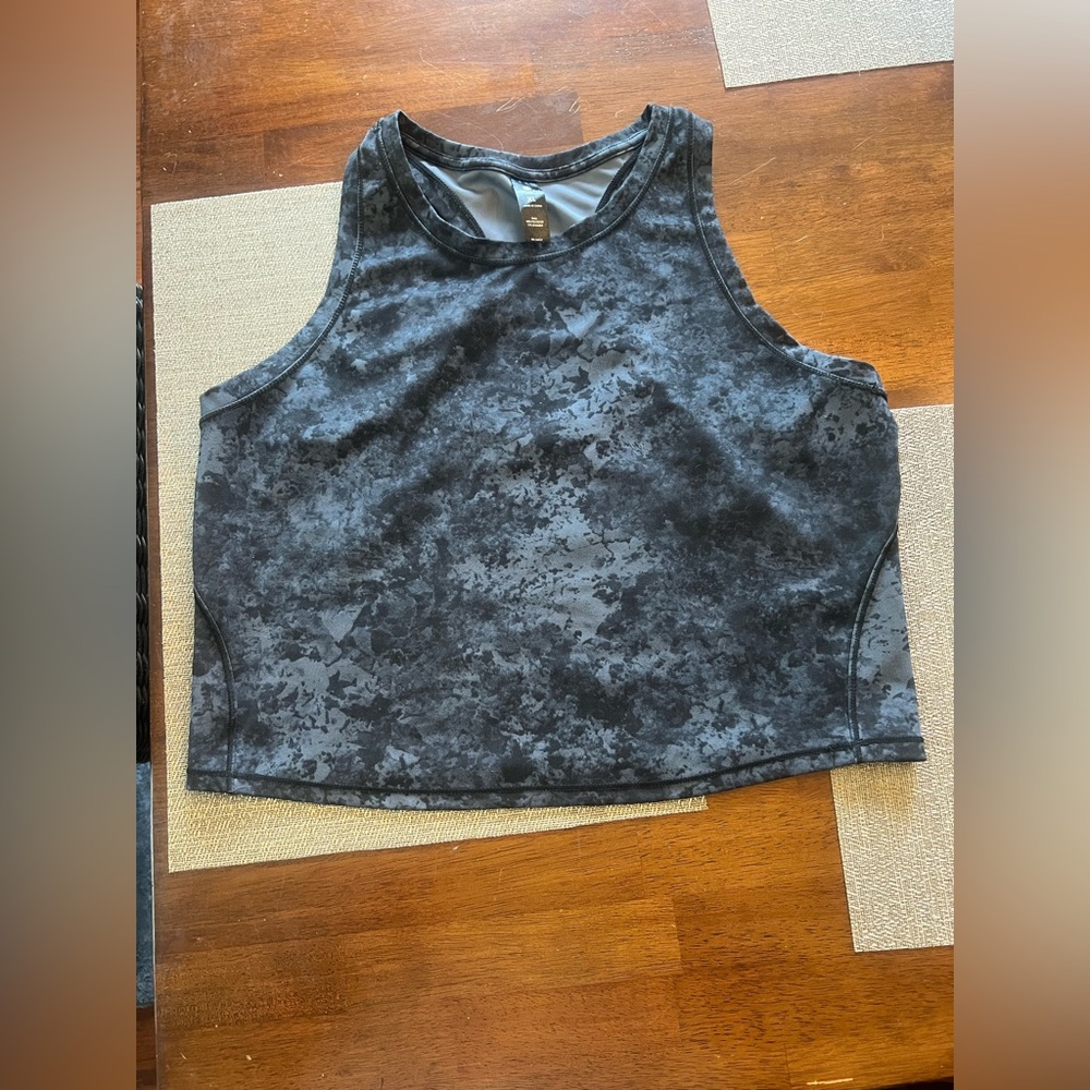 Yogalicious‎ workout top